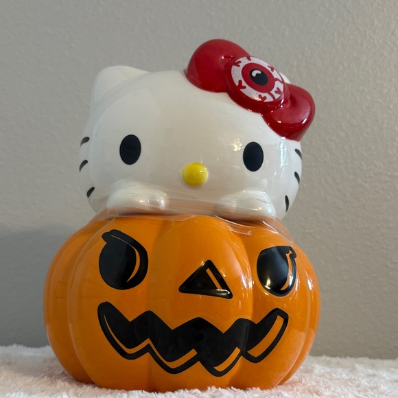 Sanrio Other - Hello Kitty Halloween Pumpkin Cookie Jar